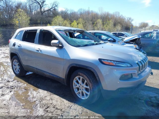 1C4PJMCB2GW269902 Jeep Cherokee Latitude