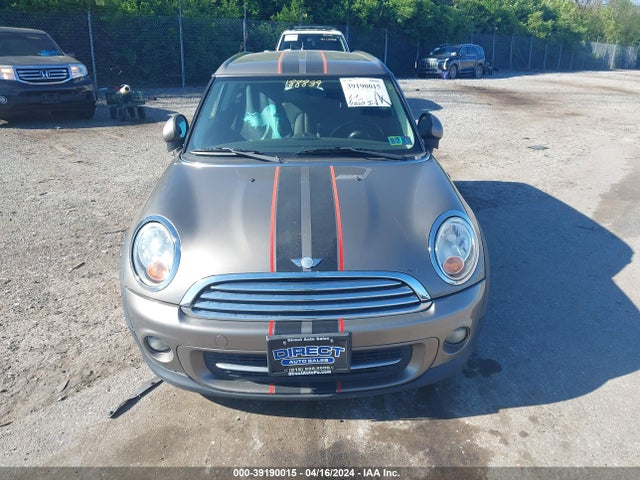 2011 MINI COOPER CLUBMAN WMWZF3C52BT188839 Photo 5
