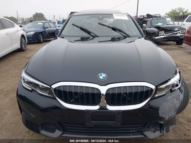 BMW 330I 2022 3MW5R1J09N8C31666 Image 12