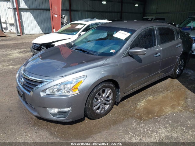 Nissan Altima 2.5 S 2015 1N4AL3AP3FN917251 Image 2