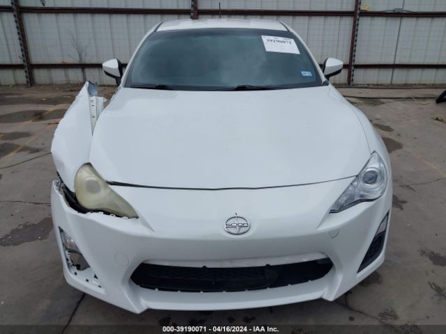 JF1ZNAA12E8700557 Scion FR-S