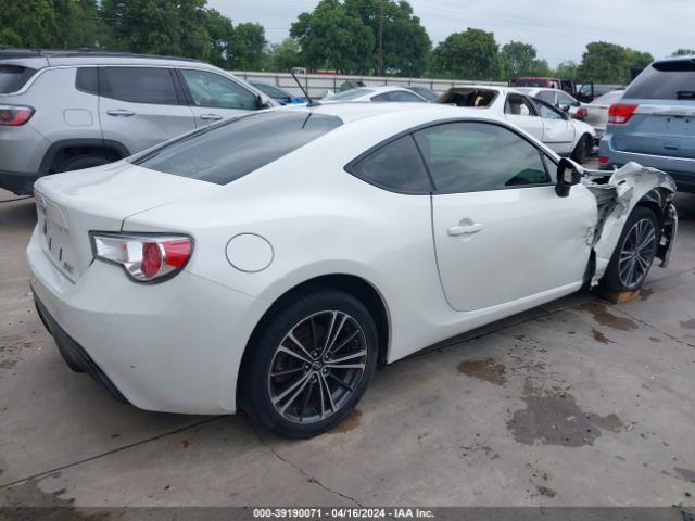 JF1ZNAA12E8700557 Scion FR-S