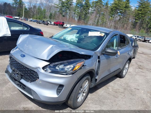 1FMCU9G64NUA21056 Ford ESCAPE SE