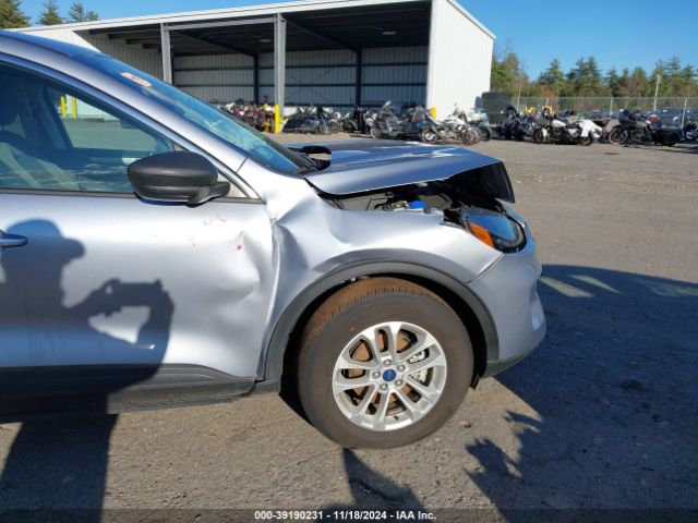 1FMCU9G64NUA21056 Ford ESCAPE SE