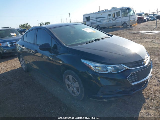 Chevrolet Cruze Ls Auto 2018 1G1BC5SMXJ7142001 головне зображення