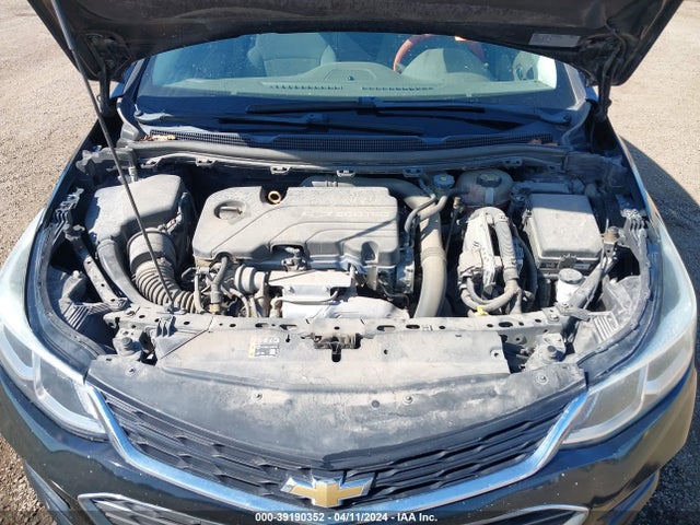 Chevrolet Cruze Ls Auto 2018 1G1BC5SMXJ7142001 Image 10