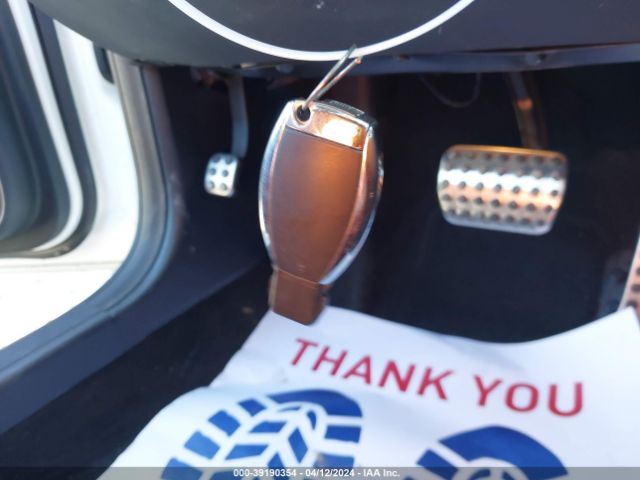 WDDGJ4HB5FG433263 Mercedes-Benz C 250