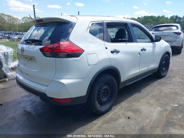 Nissan ROGUE S 2017 KNMAT2MT2HP519811 Image 4