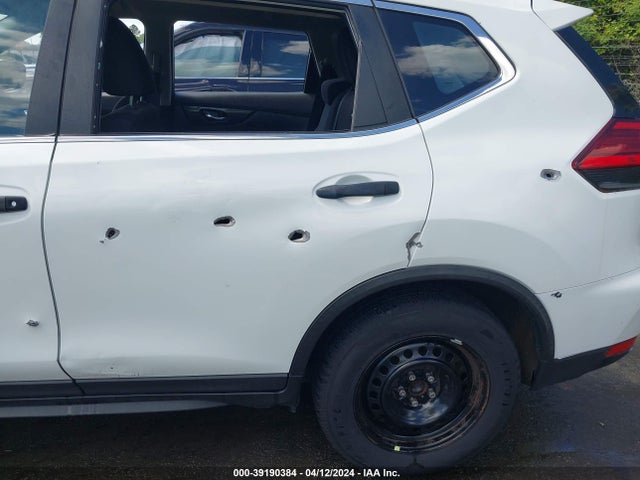 Nissan ROGUE S 2017 KNMAT2MT2HP519811 Image 6