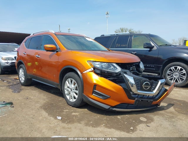 Nissan ROGUE SV 2017 5N1AT2MVXHC832979 Image 1