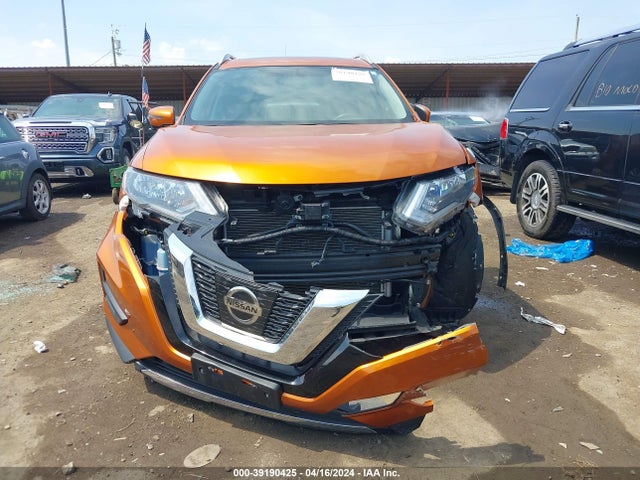 Nissan ROGUE SV 2017 5N1AT2MVXHC832979 Image 13
