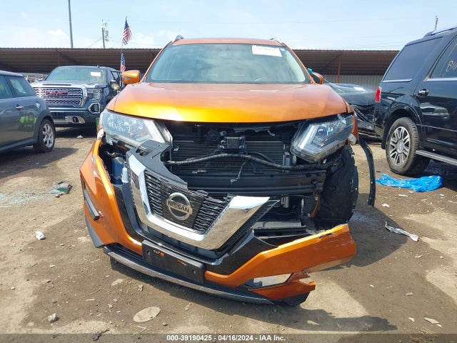 Nissan ROGUE SV 2017 5N1AT2MVXHC832979 Image 6
