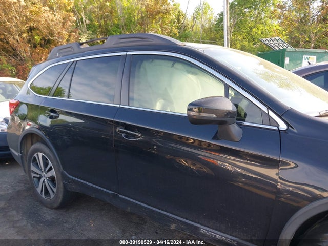 Subaru Outback 2.5i Limited 2018 4S4BSANC3J3211300 Image 12