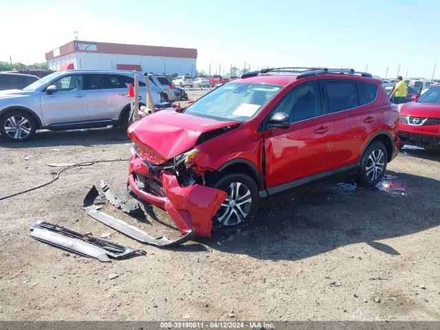Toyota RAV4 LE 2017 JTMZFREV9HJ104085 Image 2