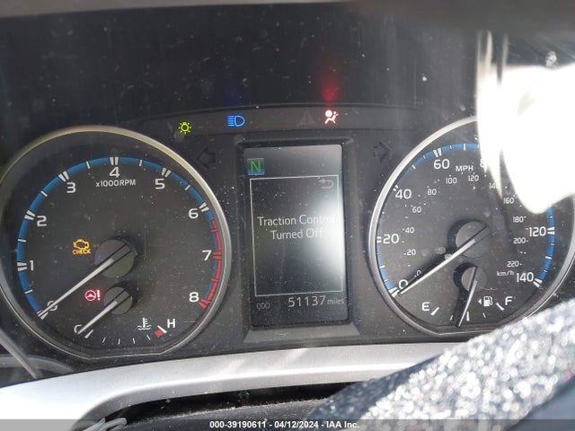 Toyota RAV4 LE 2017 JTMZFREV9HJ104085 Image 7