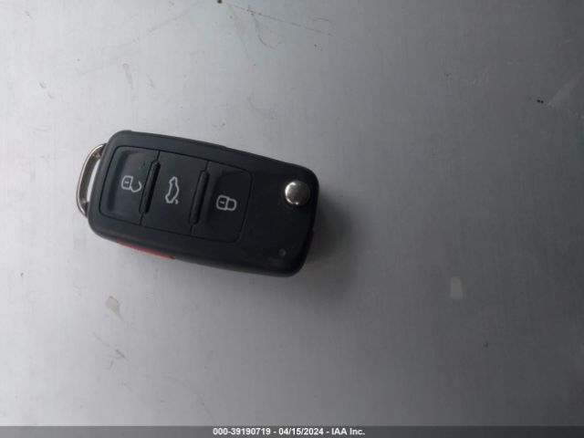 3VWD17AJXFM207884 Volkswagen Jetta 1.8t Se