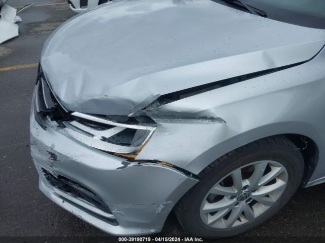 3VWD17AJXFM207884 Volkswagen Jetta 1.8t Se