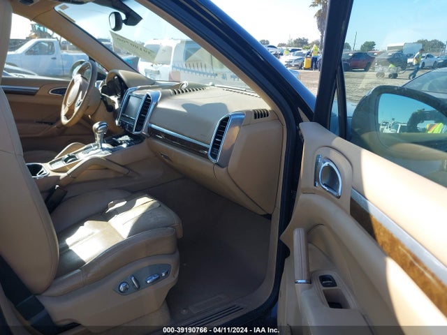 2012 PORSCHE CAYENNE WP1AA2A23CLA11900 Photo 4
