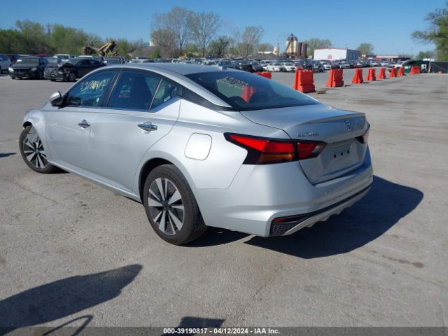 1N4BL4DV9NN307373 Nissan Altima Sv Fwd