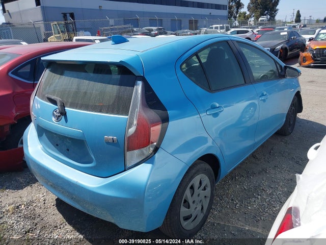 Toyota Prius C One 2015 JTDKDTB38F1111940 Image 4