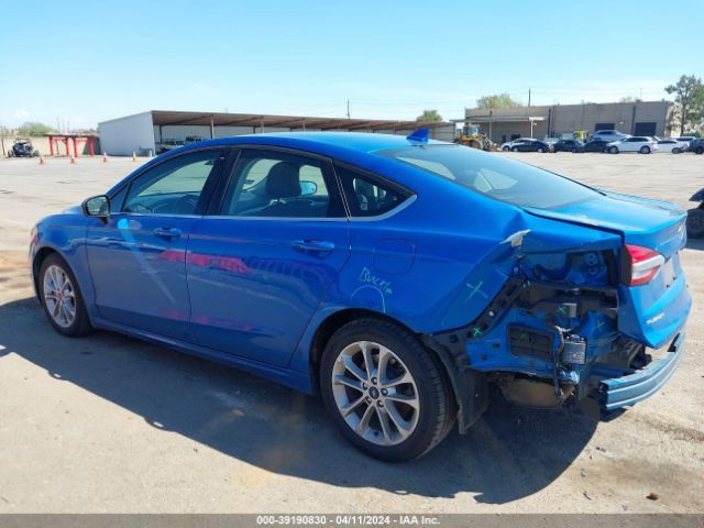 3FA6P0LUXKR135919 Ford Fusion Hybrid Se