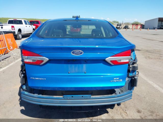 3FA6P0LUXKR135919 Ford Fusion Hybrid Se