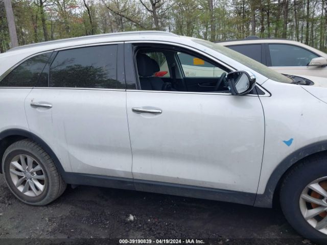 5XYPG4A53HG286444 KIA Sorento 3.3l Lx