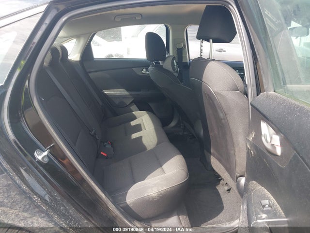 KIA Forte Lxs 2019 3KPF24AD1KE106688 Image 8