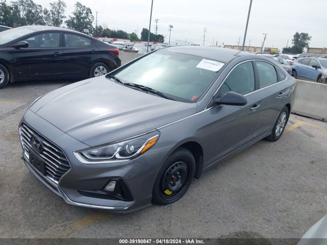 Hyundai SONATA SE 2018 5NPE24AF5JH612094 Image 2
