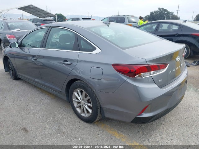 Hyundai SONATA SE 2018 5NPE24AF5JH612094 Image 3