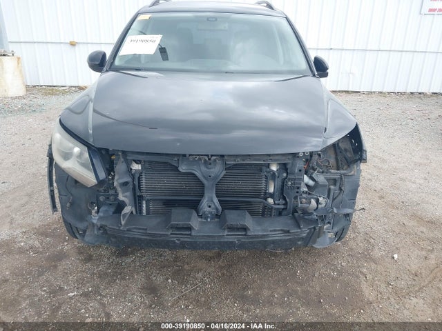 WVGAV7AX2GW542794 Volkswagen TIGUAN S