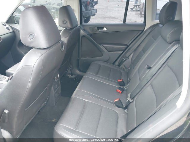 WVGAV7AX2GW542794 Volkswagen TIGUAN S