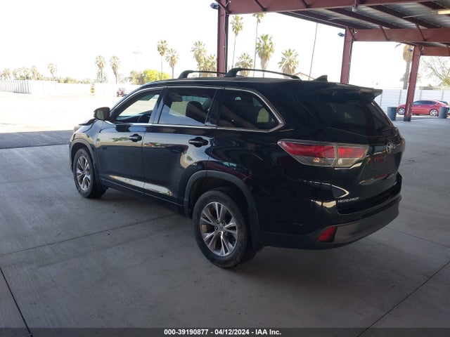 Toyota Highlander Xle V6 2015 5TDJKRFH2FS198750 Image 3