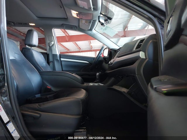 Toyota Highlander Xle V6 2015 5TDJKRFH2FS198750 Image 5