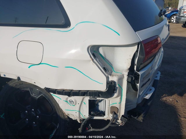 1C4RJFAG0LC296465 Jeep Grand Cherokee Upland 4x4