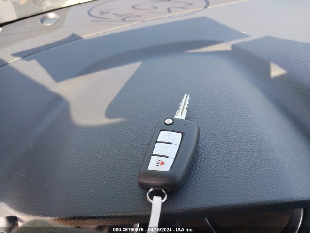 Nissan ROGUE S 2018 KNMAT2MT5JP501034 Image 11