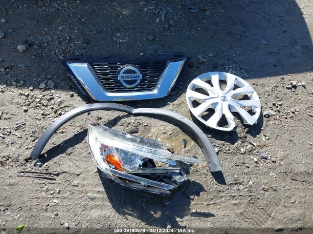 Nissan ROGUE S 2018 KNMAT2MT5JP501034 Image 12