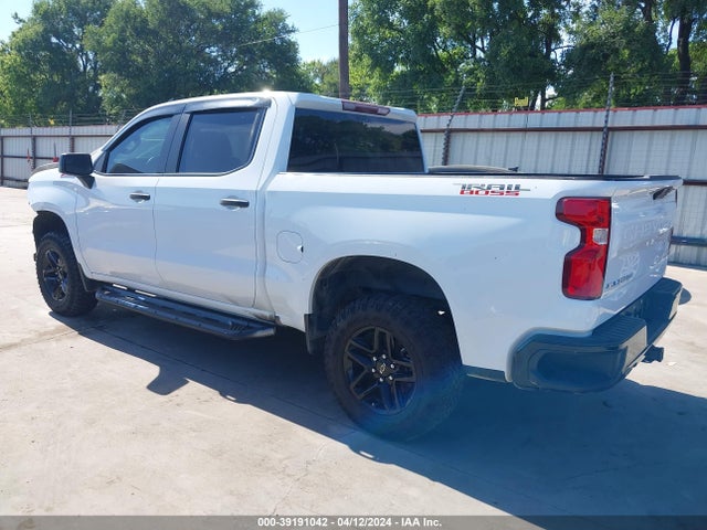 Chevrolet Silverado 1500 Custom Trail Boss 2019 1GCPYCEF8KZ178940 Image 3