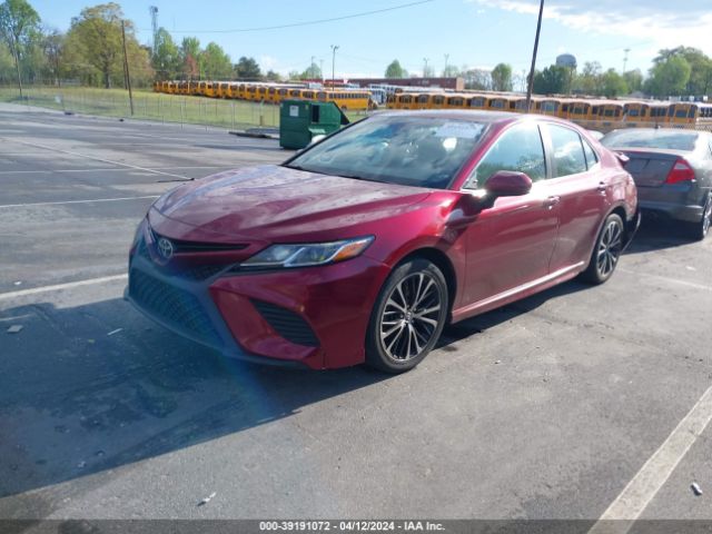 4T1B11HK8JU561747 Toyota CAMRY SE