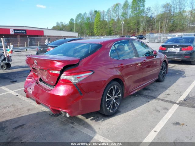 4T1B11HK8JU561747 Toyota CAMRY SE