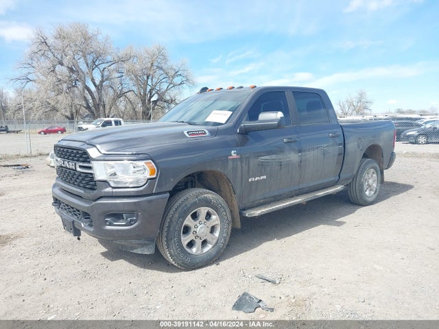 3C6UR5DL8NG373483 RAM 2500 Big Horn  4x4 6'4 Box