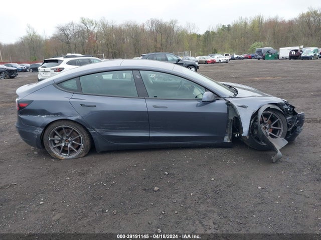 Tesla Model 3 Long Range Dual Motor All-wheel Drive 2022 5YJ3E1EB3NF107681 Image 13