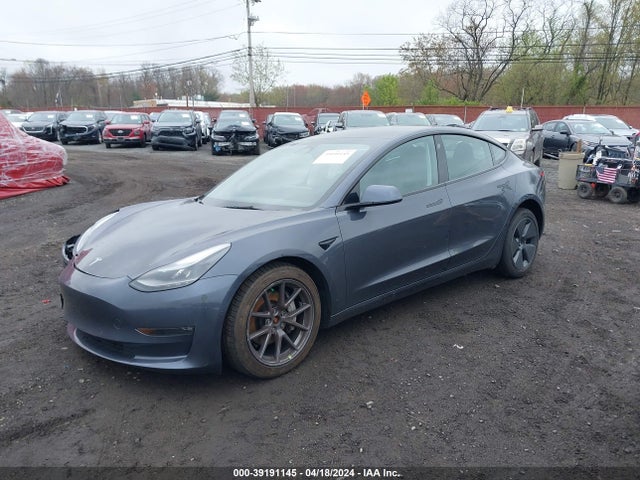 Tesla Model 3 Long Range Dual Motor All-wheel Drive 2022 5YJ3E1EB3NF107681 Image 2