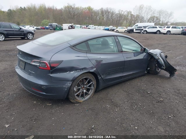 Tesla Model 3 Long Range Dual Motor All-wheel Drive 2022 5YJ3E1EB3NF107681 Image 4