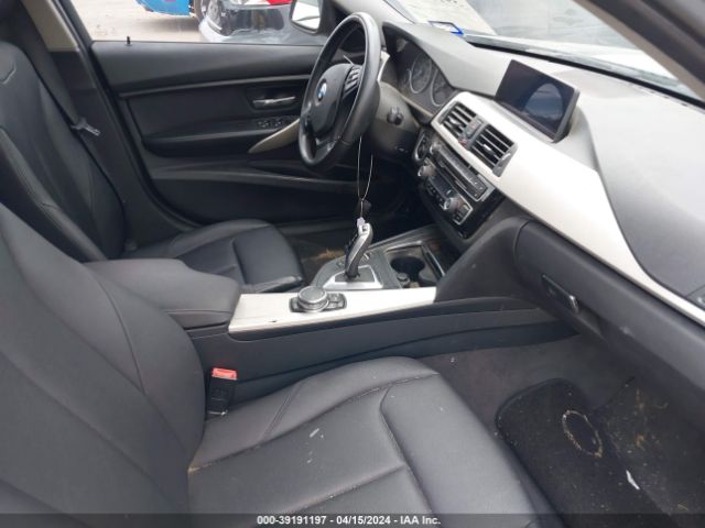 WBA8E1G59GNU10706 BMW 320i