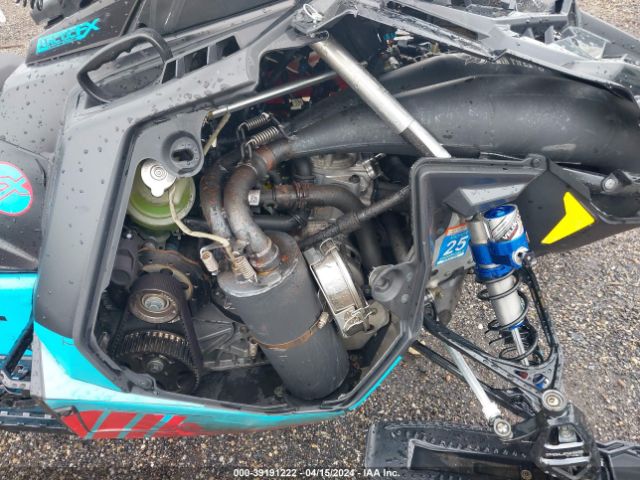 2022 POLARIS 850 RMK SN1TGM8R2NC828878 Photo 4