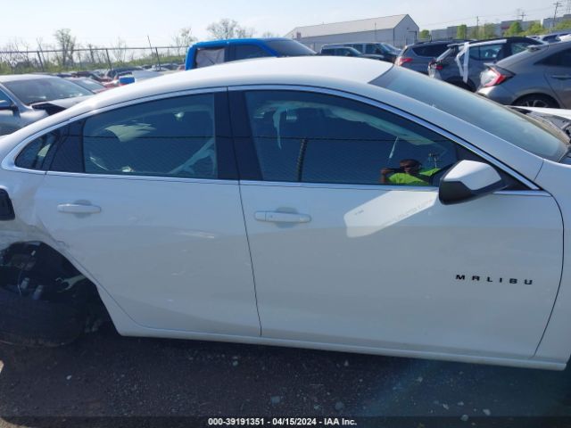 1G1ZG5ST2RF137063 Chevrolet Malibu Fwd Rs
