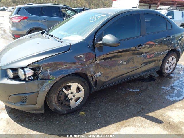 Chevrolet Sonic Ls Auto 2016 1G1JA5SHXG4162957 Image 6