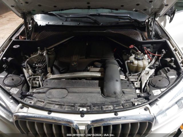 2018 BMW X5 5UXKR0C56J0X89499 Photo 9