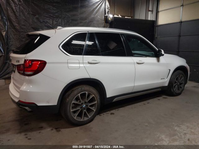 2018 BMW X5 5UXKR0C56J0X89499 Photo 3